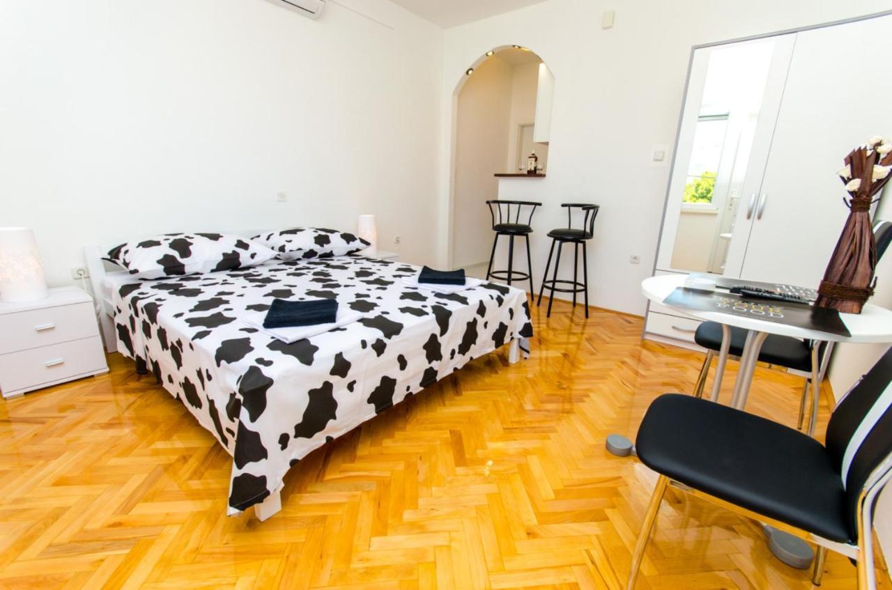 Apartments Ivana Trogir Eksteriør billede